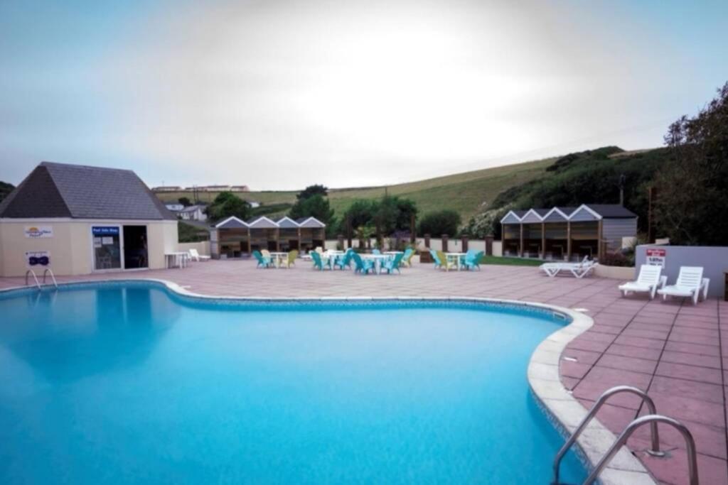 8 Sleep Chalet At Newquay Away Resorts Nb160 Eksteriør bilde