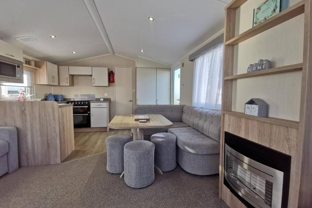 8 Sleep Chalet At Newquay Away Resorts Nb160 Eksteriør bilde